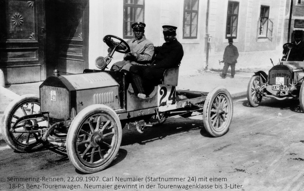 Semmering-Rennen, 22.09.1907. Carl Neumaier (Startnummer 24) mit einem 18-PS Benz-Tourenwagen. Neumaier gewinnt in der Tourenwagenklasse bis 3-Liter.